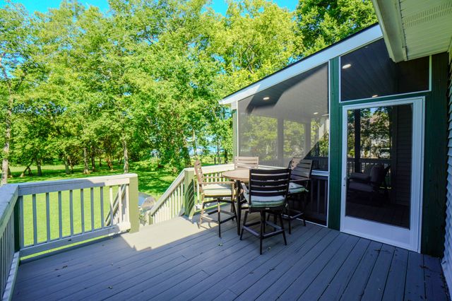 242 Lake Terrace Dr, Hendersonville, TN 37075
