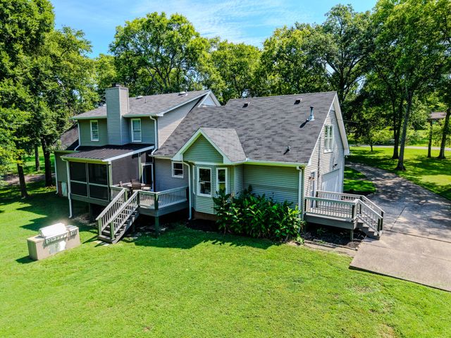 242 Lake Terrace Dr, Hendersonville, TN 37075