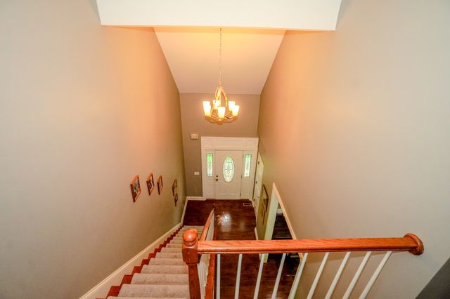 242 Lake Terrace Dr, Hendersonville, TN 37075