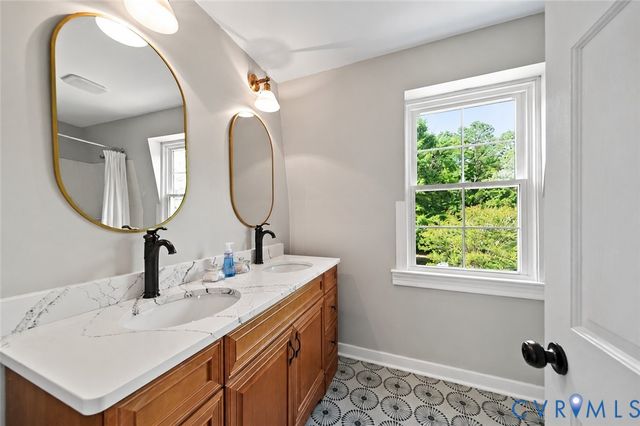 20010 River Rd, Chesterfield, VA 23838