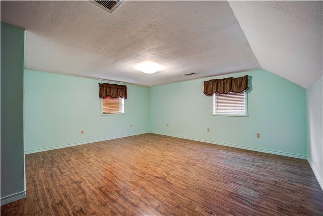 5504 Hilltop Road, Van Buren, AR 72956