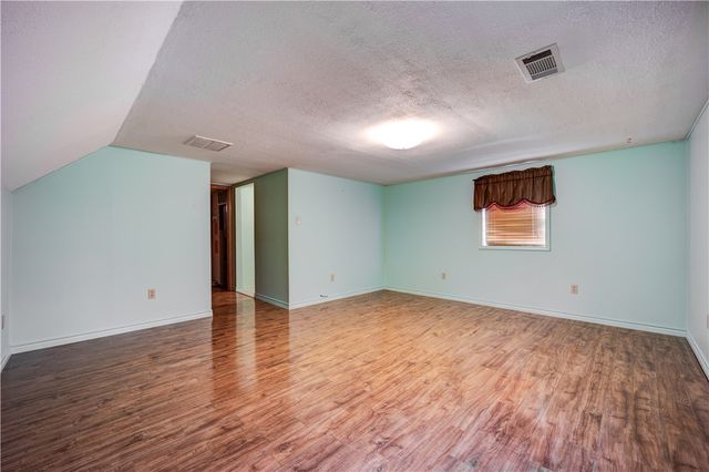 5504 Hilltop Road, Van Buren, AR 72956