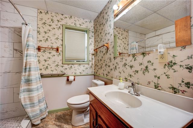 5504 Hilltop Road, Van Buren, AR 72956