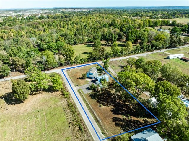 5504 Hilltop Road, Van Buren, AR 72956