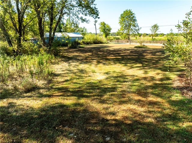 5504 Hilltop Road, Van Buren, AR 72956