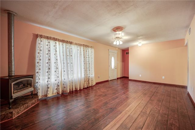 5504 Hilltop Road, Van Buren, AR 72956
