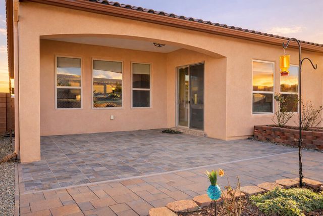 7413 Kodiak Road NE, Rio Rancho, NM 87144