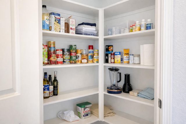 7413 Kodiak Road NE, Rio Rancho, NM 87144