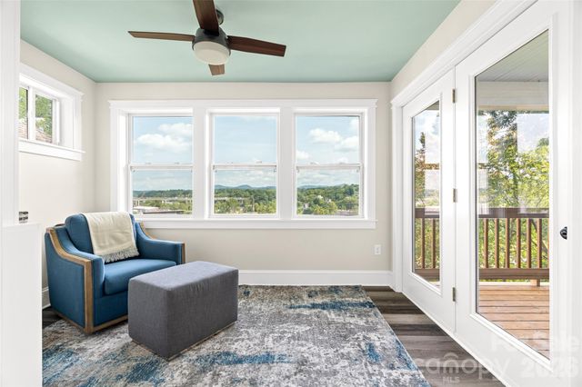 45 Logan Circle, Asheville, NC 28806