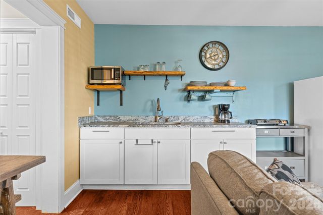 45 Logan Circle, Asheville, NC 28806