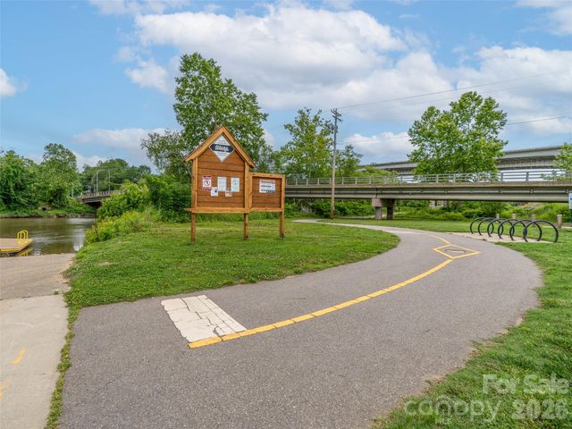 45 Logan Circle, Asheville, NC 28806
