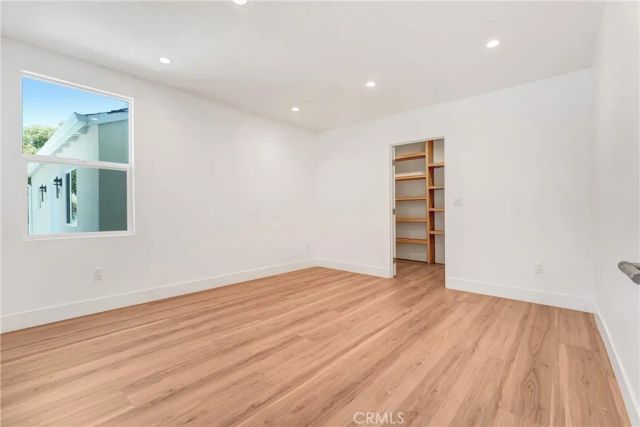6722 Katherine Ave, Van Nuys, CA 91405