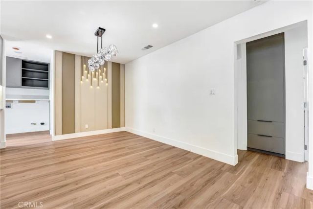 6722 Katherine Ave, Van Nuys, CA 91405