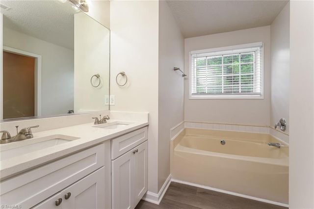 142 Tumbleweed Drive, Winston-salem, NC 27127