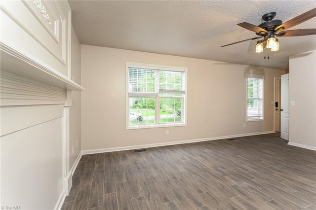 142 Tumbleweed Drive, Winston-salem, NC 27127