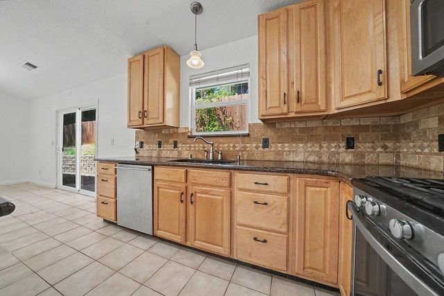 27325 Barton Rd, Pioneer, CA 95666