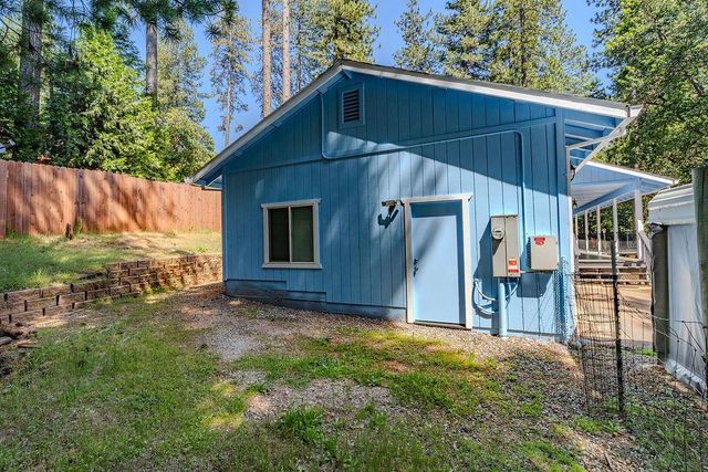 27325 Barton Rd, Pioneer, CA 95666