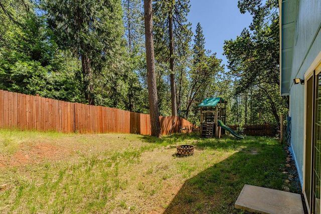 27325 Barton Rd, Pioneer, CA 95666