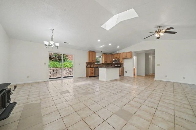 27325 Barton Rd, Pioneer, CA 95666
