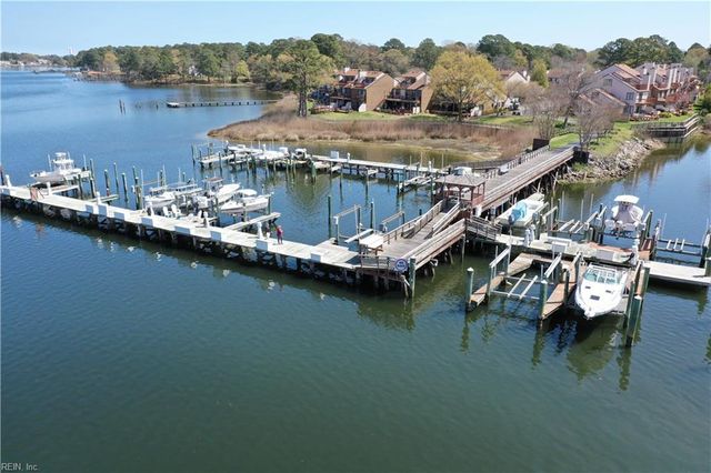 53 Sandie Point LN, Portsmouth, VA 23701