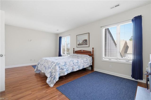 53 Sandie Point LN, Portsmouth, VA 23701