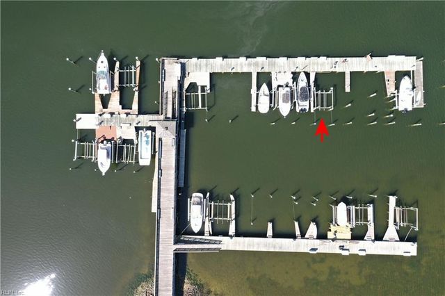 53 Sandie Point LN, Portsmouth, VA 23701