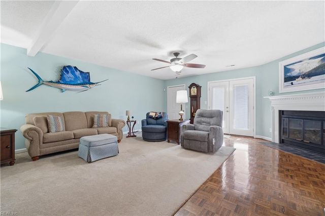 53 Sandie Point LN, Portsmouth, VA 23701