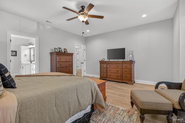 3066 Mountain Laurel Tr, Cantonment, FL 32533