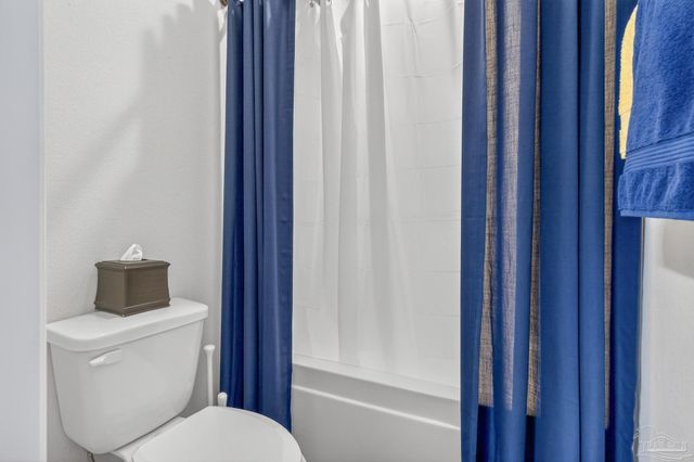 3066 Mountain Laurel Tr, Cantonment, FL 32533