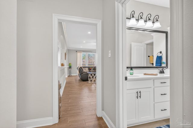 3066 Mountain Laurel Tr, Cantonment, FL 32533