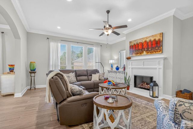 3066 Mountain Laurel Tr, Cantonment, FL 32533