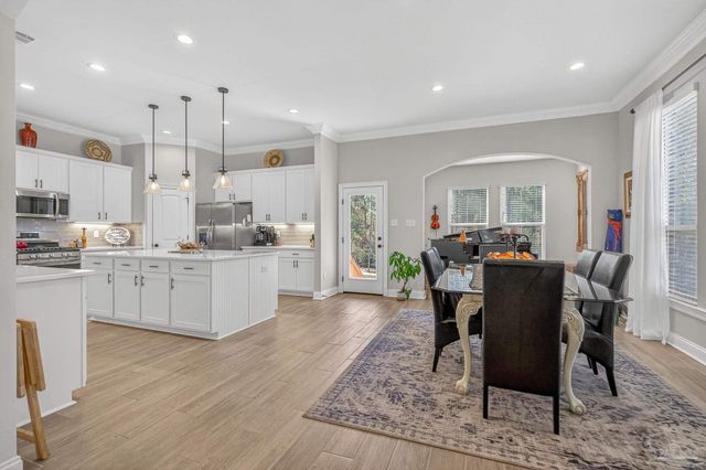 3066 Mountain Laurel Tr, Cantonment, FL 32533