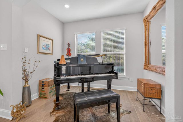 3066 Mountain Laurel Tr, Cantonment, FL 32533