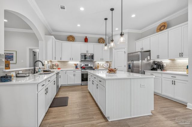 3066 Mountain Laurel Tr, Cantonment, FL 32533