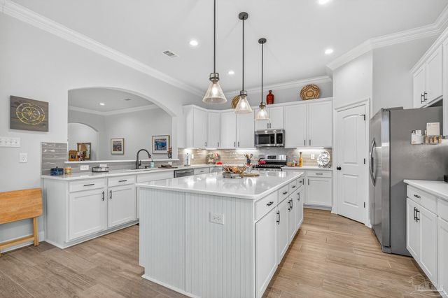 3066 Mountain Laurel Tr, Cantonment, FL 32533