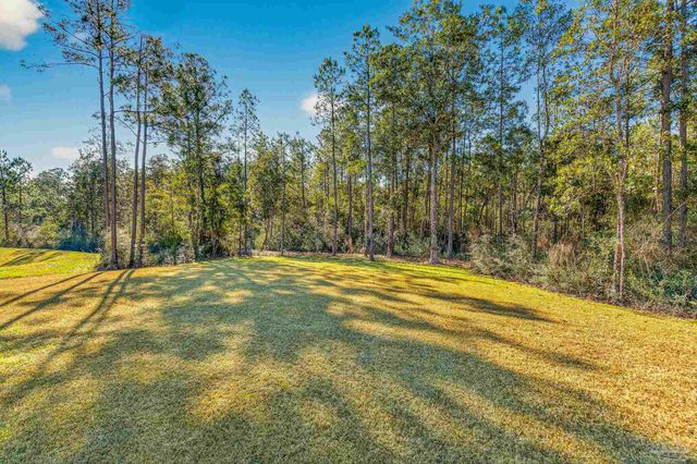 3066 Mountain Laurel Tr, Cantonment, FL 32533