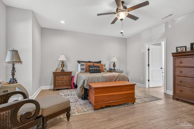 3066 Mountain Laurel Tr, Cantonment, FL 32533