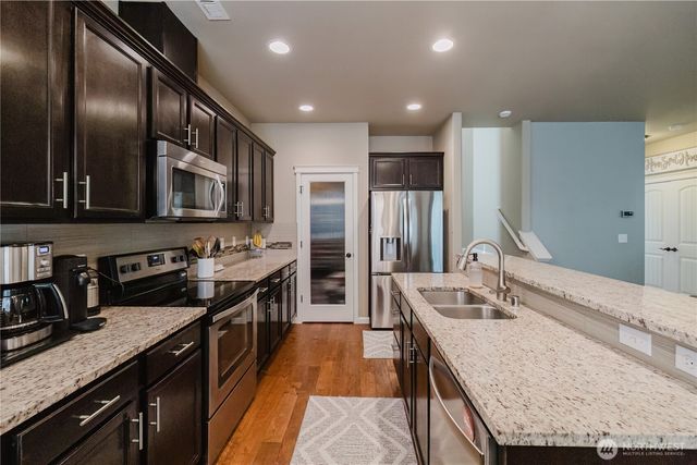 3820 Discovery Avenue SW, Bremerton, WA 98312