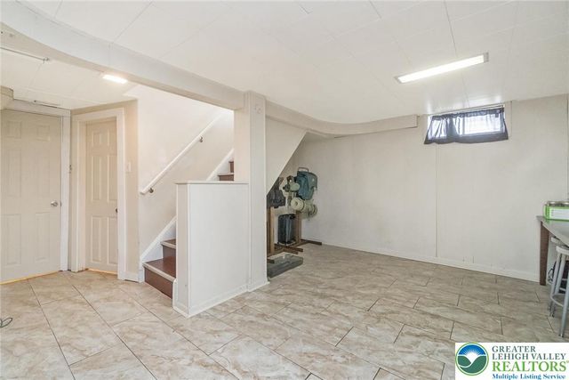 326 Henry Street, Hellertown Boro, PA 18055
