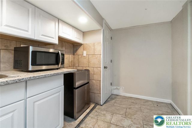 326 Henry Street, Hellertown Boro, PA 18055