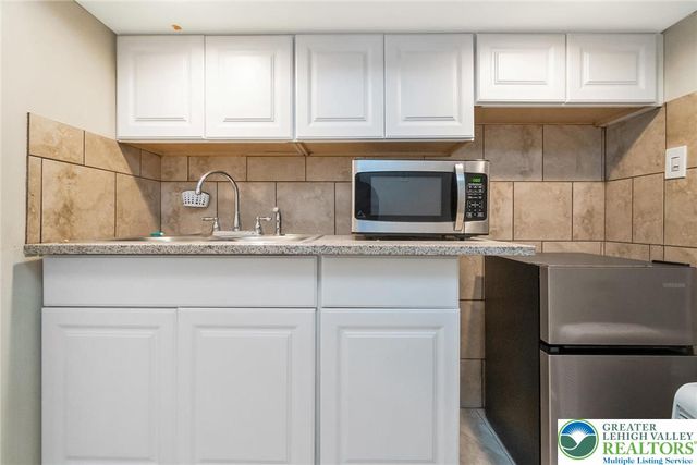 326 Henry Street, Hellertown Boro, PA 18055