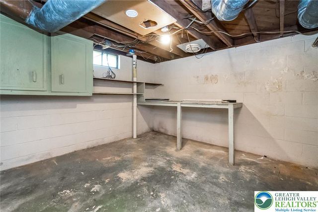 326 Henry Street, Hellertown Boro, PA 18055