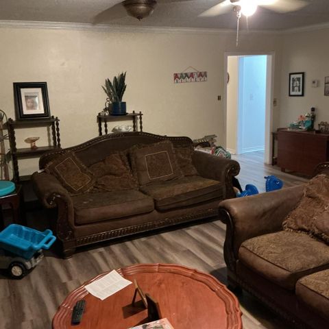517 N Lake Avenue, Eagle Lake, TX 77434