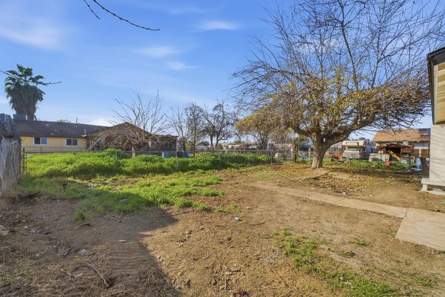 347 S Spring Road, Earlimart, CA 93219