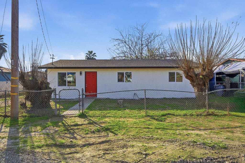 347 S Spring Road, Earlimart, CA 93219