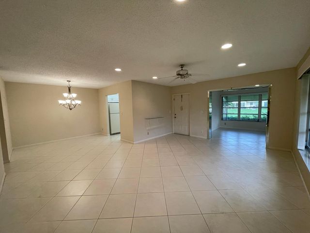 5198 LAKEFRONT Boulevard A, Delray Beach, FL 33484