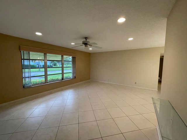 5198 LAKEFRONT Boulevard A, Delray Beach, FL 33484