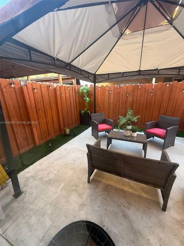 10658 NW 87th Ct 10658, Hialeah Gardens, FL 33018