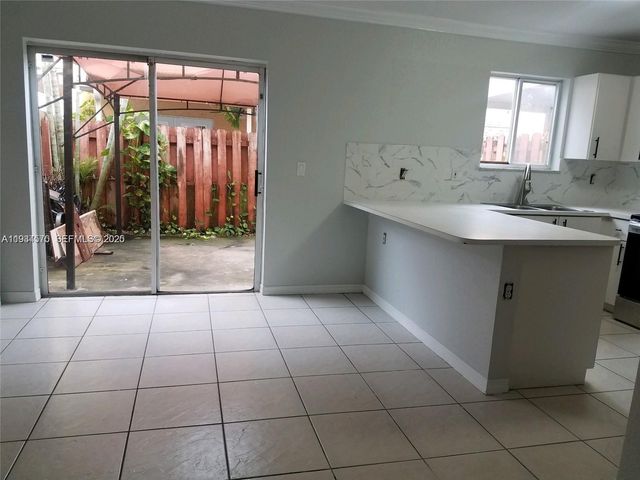 10658 NW 87th Ct 10658, Hialeah Gardens, FL 33018