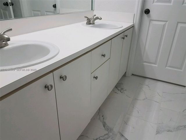 10658 NW 87th Ct 10658, Hialeah Gardens, FL 33018